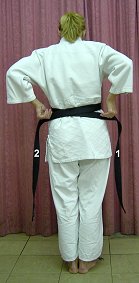 NANCY McCLEAN SHOWS HOW TO TIE YOUR BELT